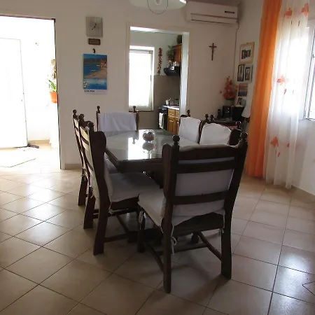 Lela Apartamento